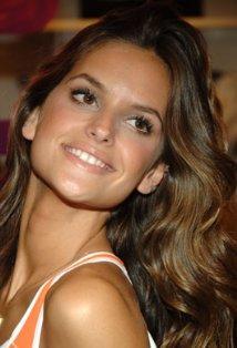 Izabel Goulart