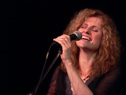 Eddi Reader